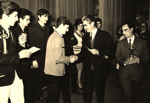 història de dispuig